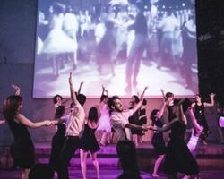 Bailemos en el Hall     FOTO: Complejo Teatral de Buenos Aires
