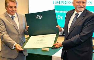 Premio FOTO: UCES